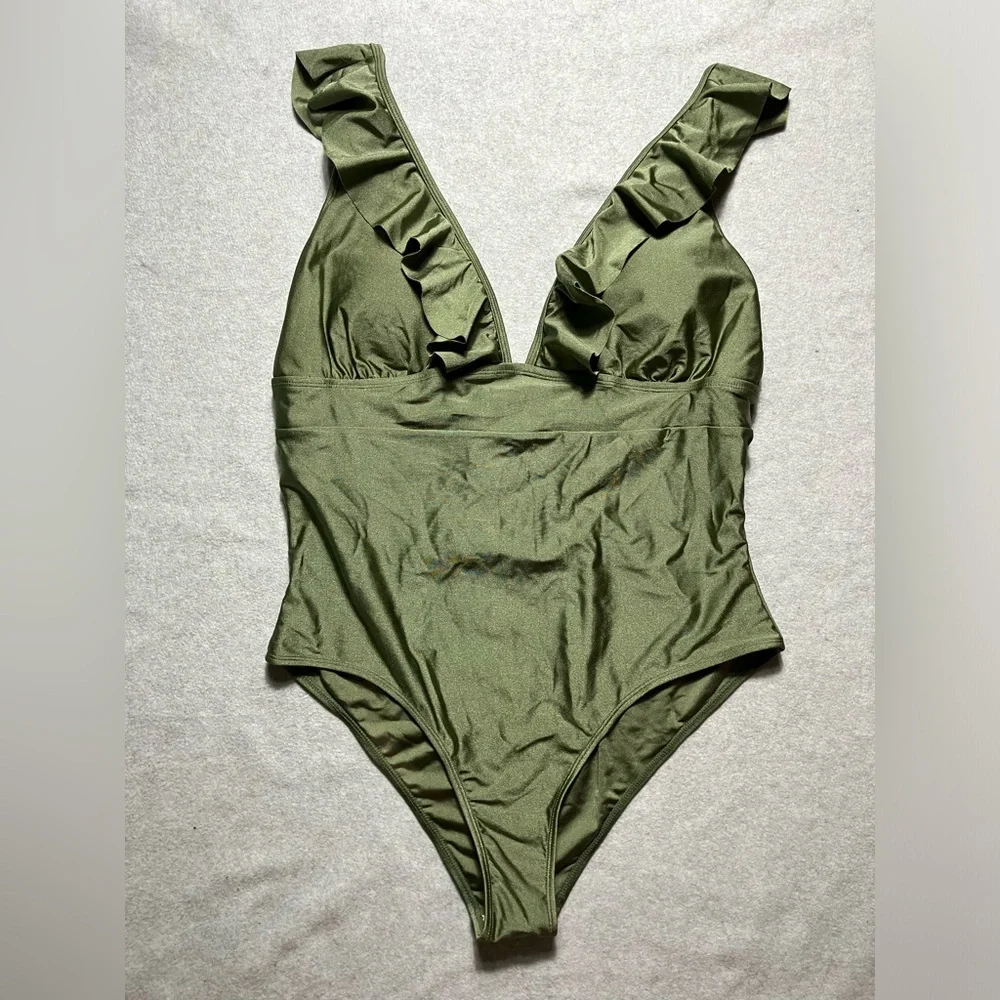 NEW Cupshe Olive Green Ruffle V neck Strappy swimsuit Size XL bathing‎ suit new